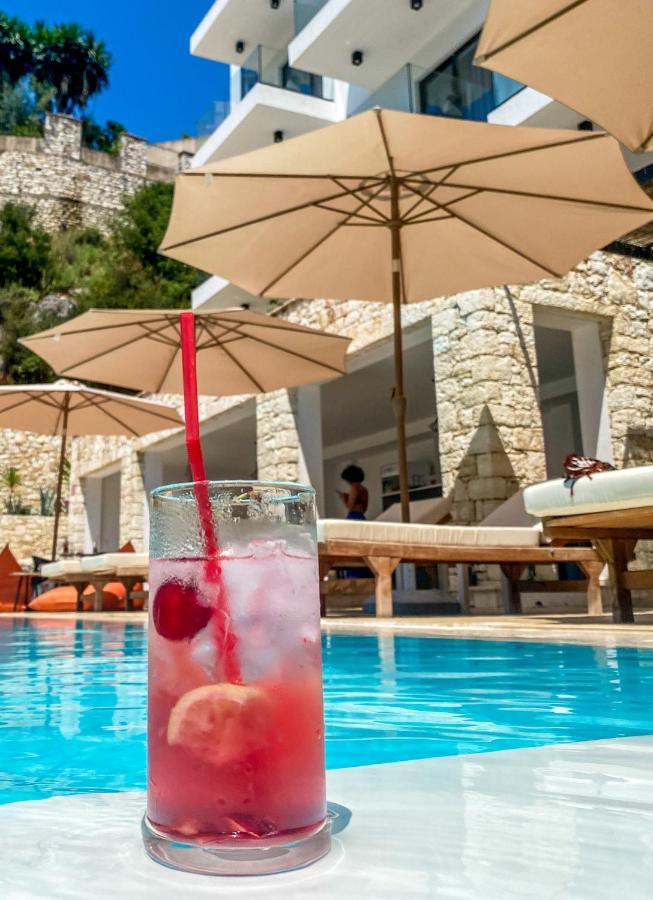 Hotel Platon Sarandë Exteriör bild