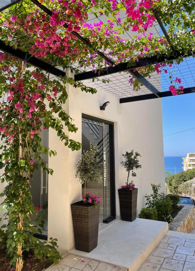 Hotel Platon Sarandë Exteriör bild